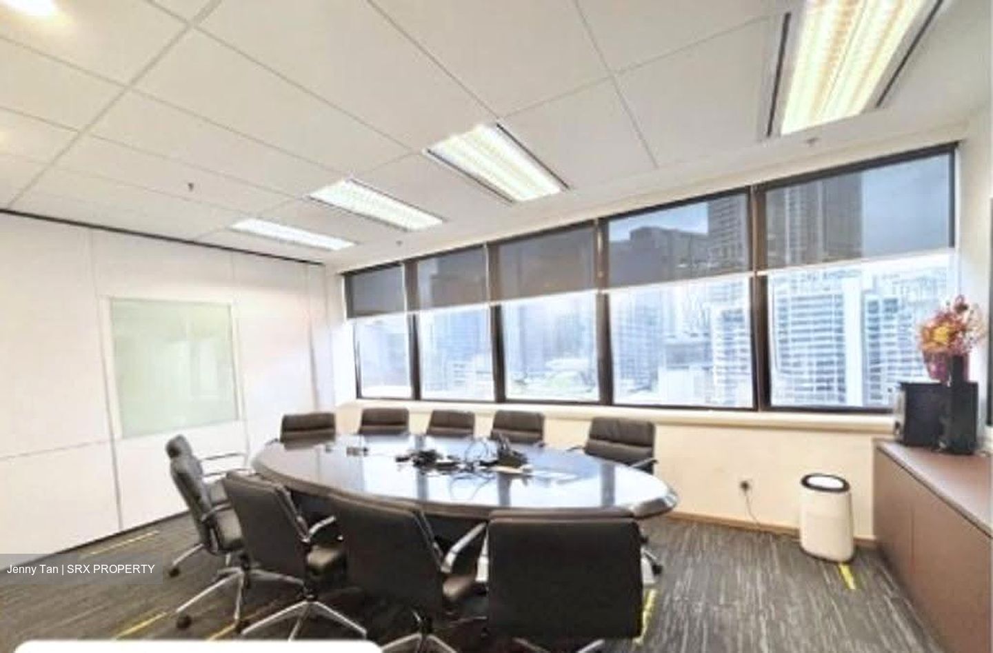 United Square (D11), Office #615069271
